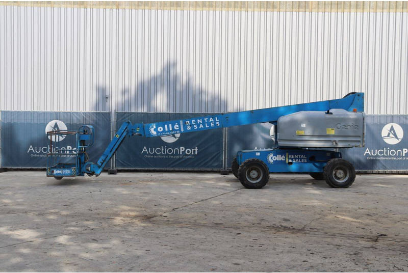 Genie S45 - Articulated boom: picture 2 Genie S45 - Articulated boom: picture 2