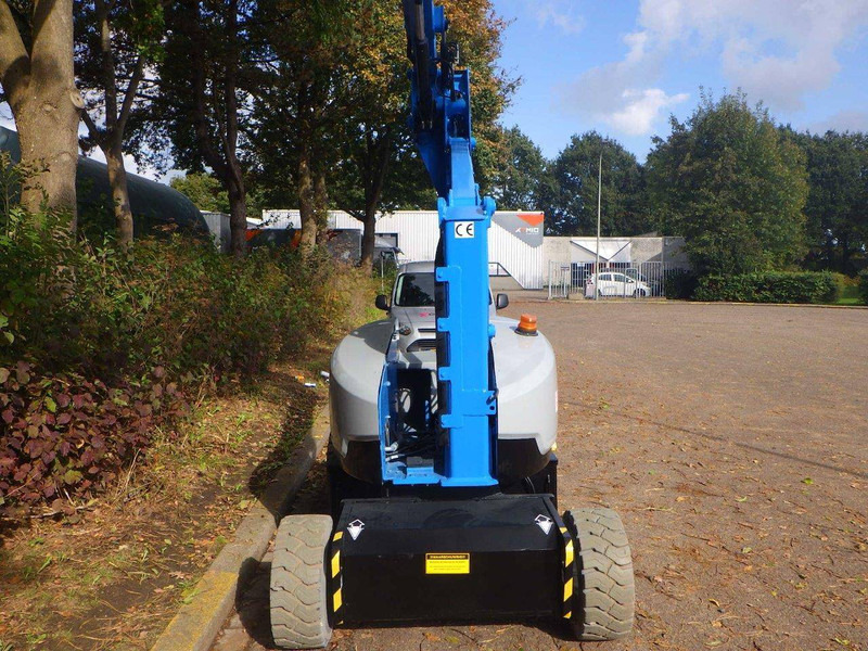 Genie Z-33/18 - Articulated boom: picture 5 Genie Z-33/18 - Articulated boom: picture 5