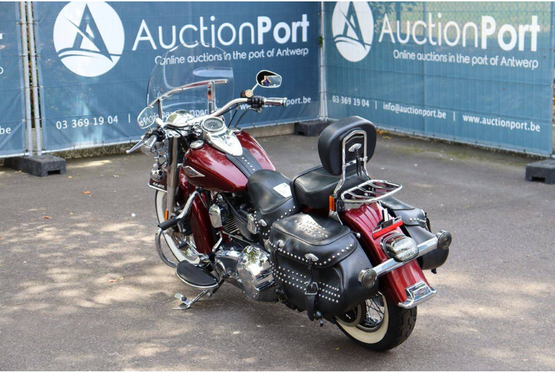 Harley-Davidson Heritage Softail - Motorcycle: picture 4 Harley-Davidson Heritage Softail - Motorcycle: picture 4