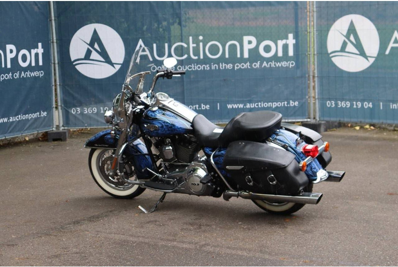 Harley-Davidson Road King Classic - Motorcycle: picture 3 Harley-Davidson Road King Classic - Motorcycle: picture 3