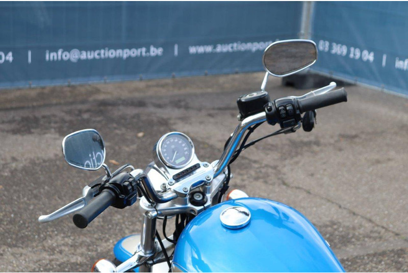 Motorcycle Harley-Davidson Sporster XL1200 Super Low: picture 17
