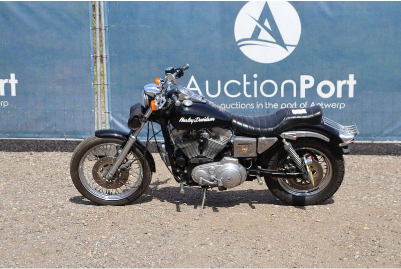 Harley-Davidson XLH 883 SPORTSTER - Motorcycle: picture 2 Harley-Davidson XLH 883 SPORTSTER - Motorcycle: picture 2