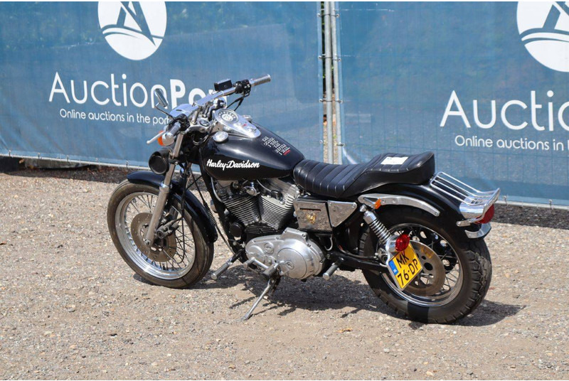 Harley-Davidson XLH 883 SPORTSTER - Motorcycle: picture 3 Harley-Davidson XLH 883 SPORTSTER - Motorcycle: picture 3