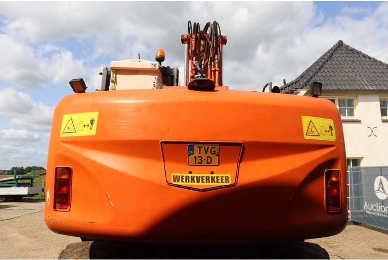 Hitachi ZX140W-3 - Wheel excavator: picture 5 Hitachi ZX140W-3 - Wheel excavator: picture 5
