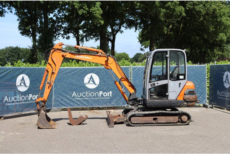 Hitachi ZX35 - Crawler excavator: picture 1 Hitachi ZX35 - Crawler excavator: picture 1