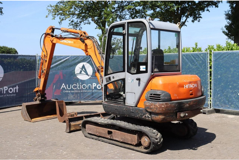 Hitachi ZX35 - Crawler excavator: picture 4 Hitachi ZX35 - Crawler excavator: picture 4