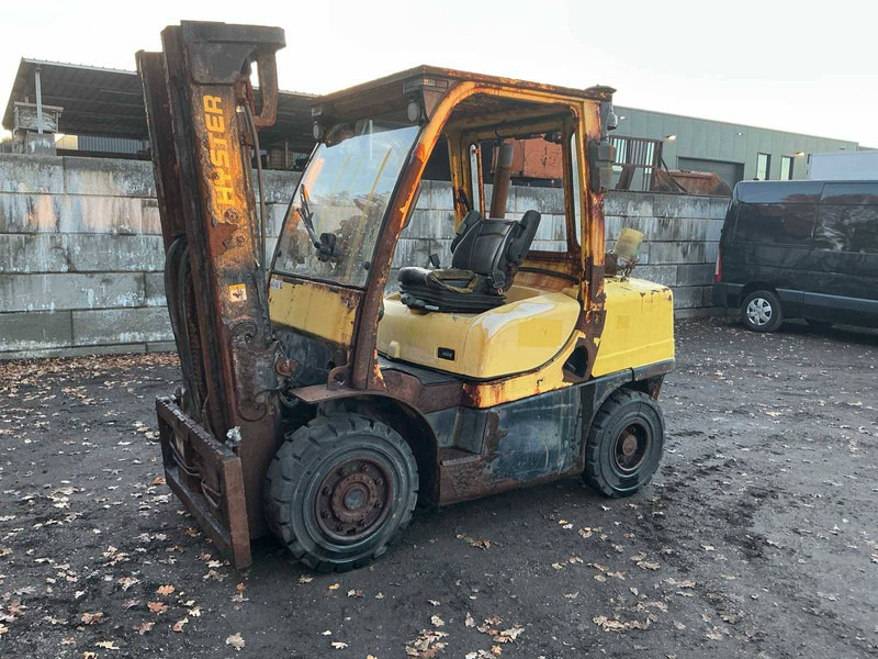 Hyster H4.0F16 - Diesel forklift: picture 1 Hyster H4.0F16 - Diesel forklift: picture 1