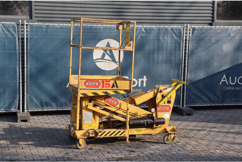 Hyster M-15 - Articulated boom: picture 1 Hyster M-15 - Articulated boom: picture 1