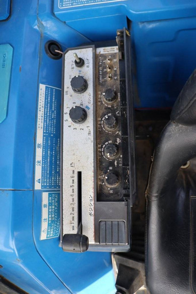Farm tractor Iseki TA227: picture 20