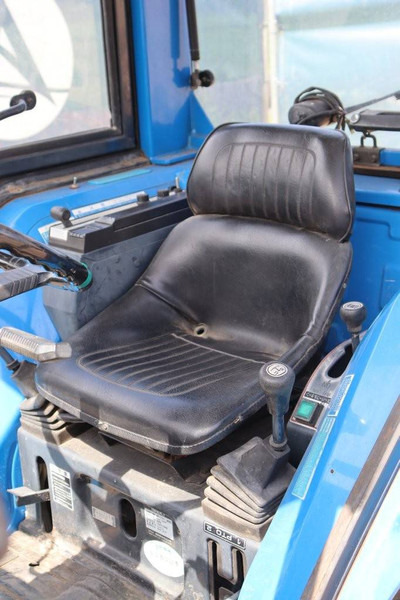 Farm tractor Iseki TA227: picture 16