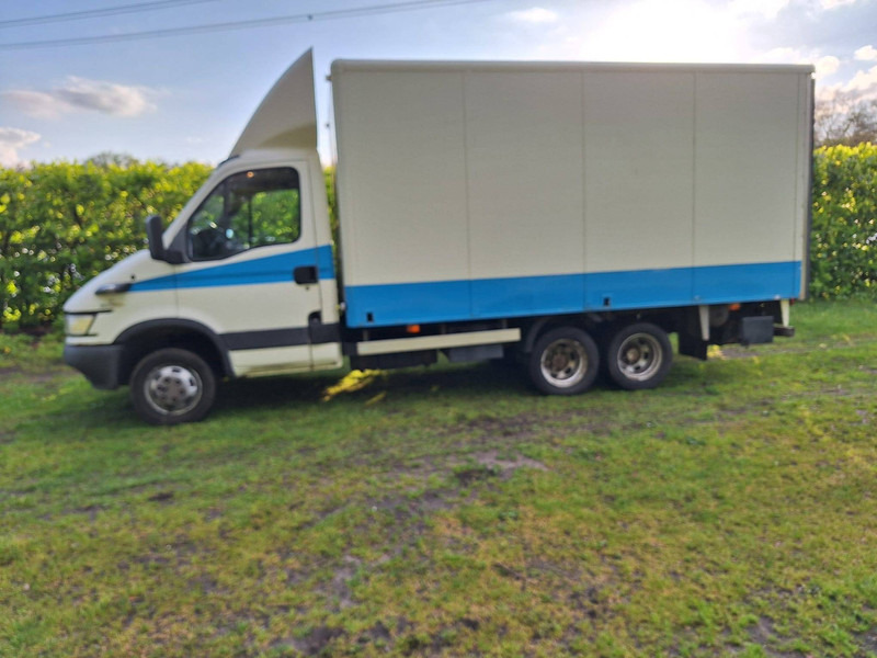 Iveco 40C - Closed box van: picture 4 Iveco 40C - Closed box van: picture 4