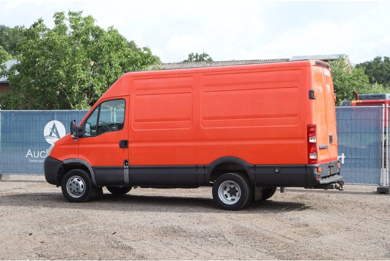 Iveco Daily 35J12B43A - Panel van: picture 3 Iveco Daily 35J12B43A - Panel van: picture 3