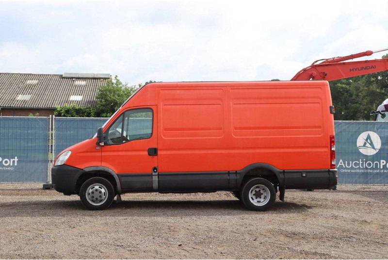 Iveco Daily 35J12B43A - Panel van: picture 2 Iveco Daily 35J12B43A - Panel van: picture 2