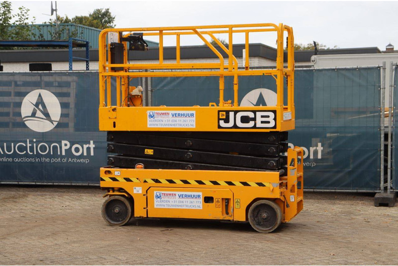 JCB S2632E - Scissor lift: picture 3 JCB S2632E - Scissor lift: picture 3