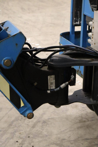 Telescopic boom JLG E600JP: picture 14