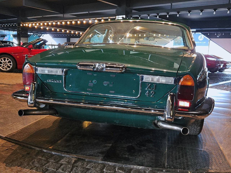Jaguar XJ (series II) 4.2 Automatic - Sedan: picture 5 Jaguar XJ (series II) 4.2 Automatic - Sedan: picture 5
