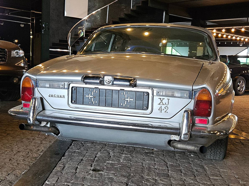Jaguar XJ (series II) 4.2 Automatic - Sedan: picture 4 Jaguar XJ (series II) 4.2 Automatic - Sedan: picture 4