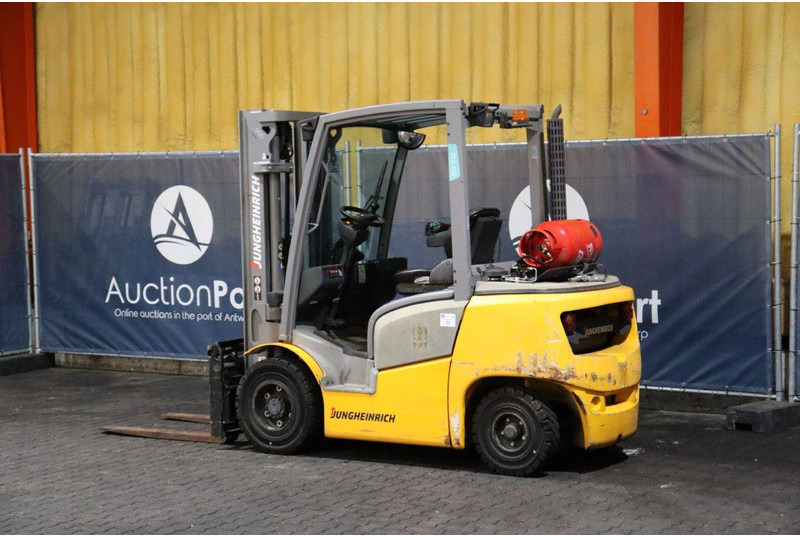 Jungheinrich TFG 425 - LPG forklift: picture 3 Jungheinrich TFG 425 - LPG forklift: picture 3