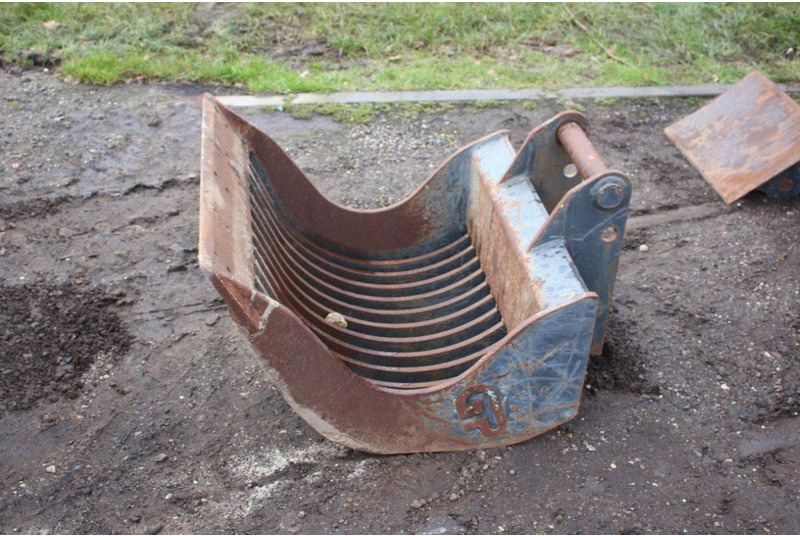 Wheel excavator Komatsu PW 95: picture 13