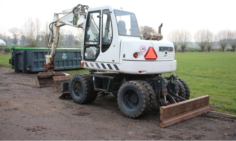 Komatsu PW 95 - Wheel excavator: picture 3 Komatsu PW 95 - Wheel excavator: picture 3