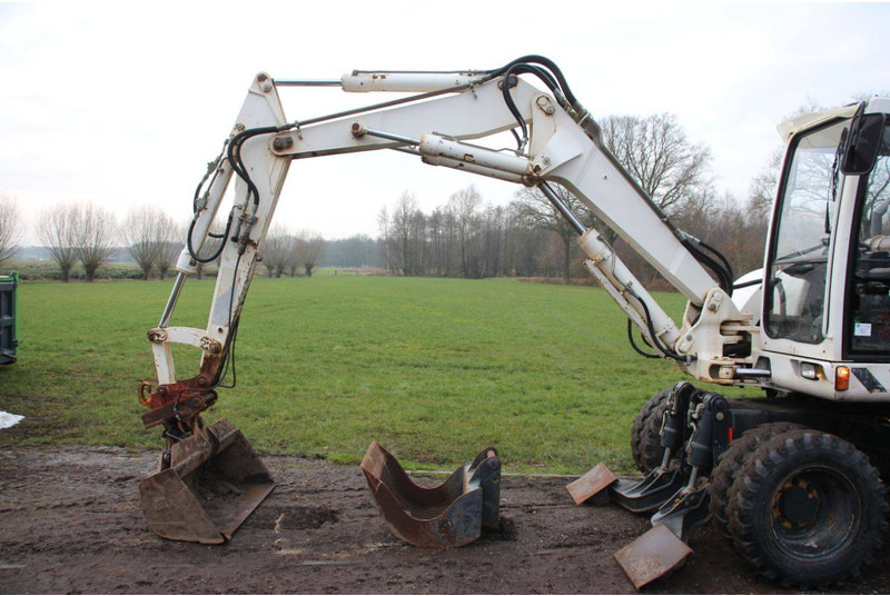 Wheel excavator Komatsu PW 95: picture 9