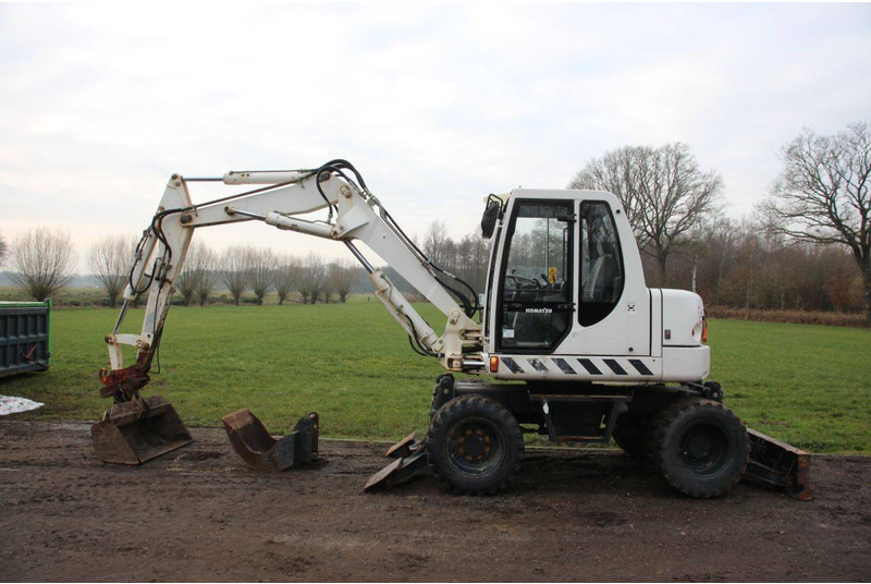 Komatsu PW 95 - Wheel excavator: picture 2 Komatsu PW 95 - Wheel excavator: picture 2