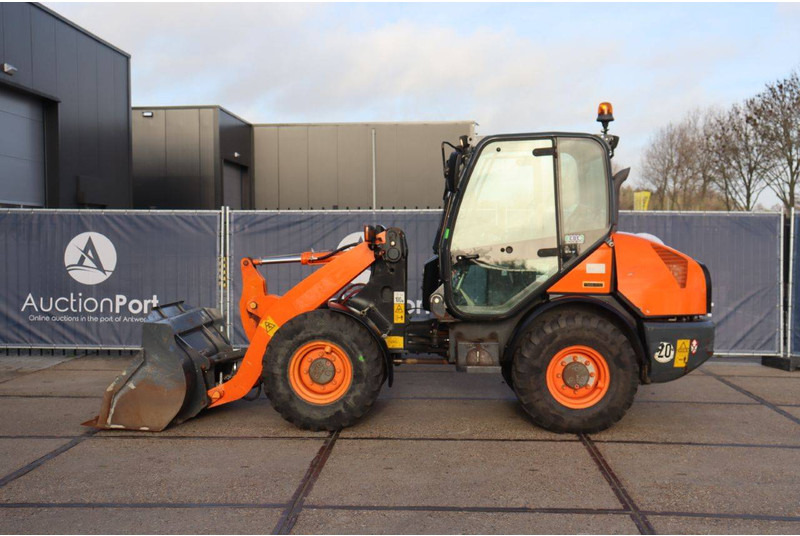 Komatsu WA70-7 - Wheel loader: picture 2 Komatsu WA70-7 - Wheel loader: picture 2