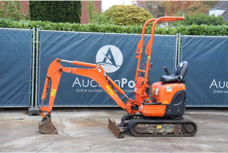 Kubota U10-3 - Mini excavator: picture 1 Kubota U10-3 - Mini excavator: picture 1