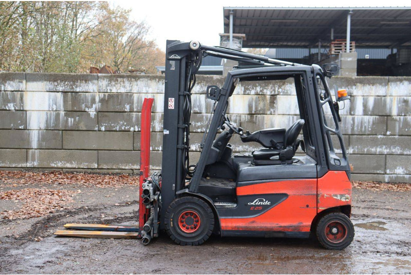 Linde E25 - Electric forklift: picture 2 Linde E25 - Electric forklift: picture 2