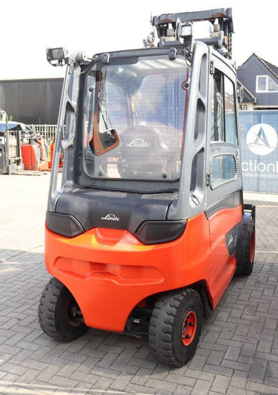 Electric forklift Linde E50HL-01/600: picture 6