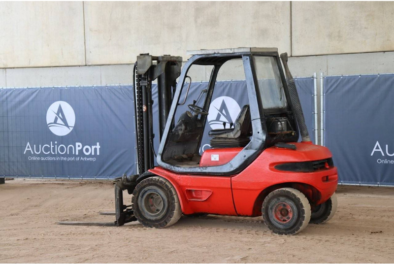 Linde H30 - Forklift: picture 3 Linde H30 - Forklift: picture 3