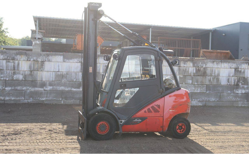 Linde H30CNG - LPG forklift: picture 1 Linde H30CNG - LPG forklift: picture 1