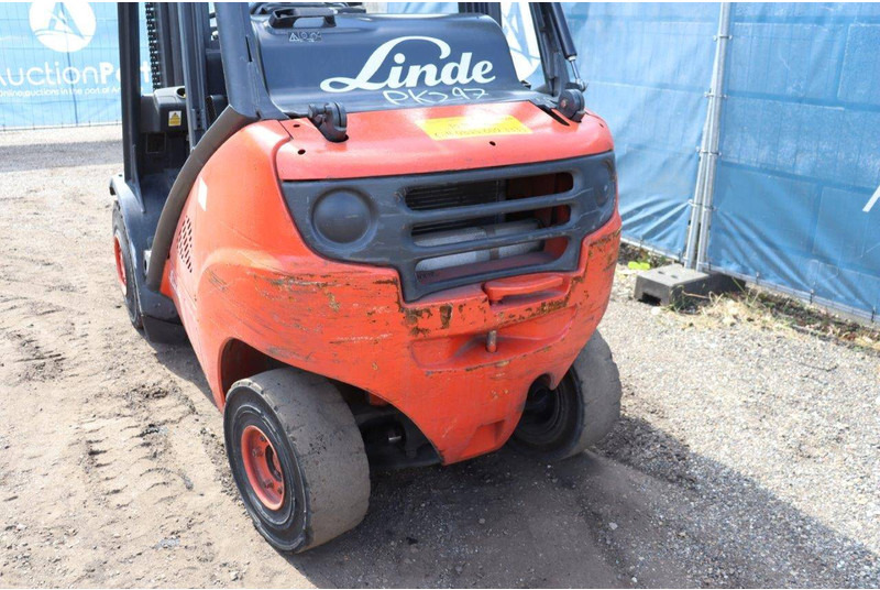 LPG forklift Linde H30T-01: picture 17