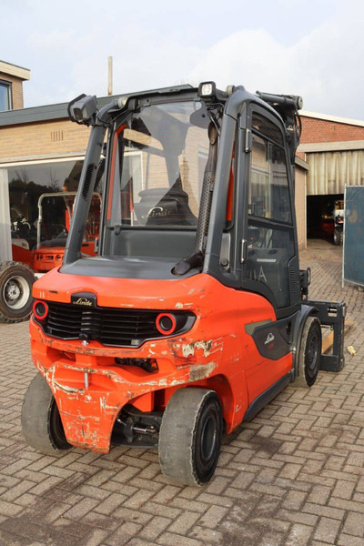 Linde H35D-01 - Diesel forklift: picture 5 Linde H35D-01 - Diesel forklift: picture 5