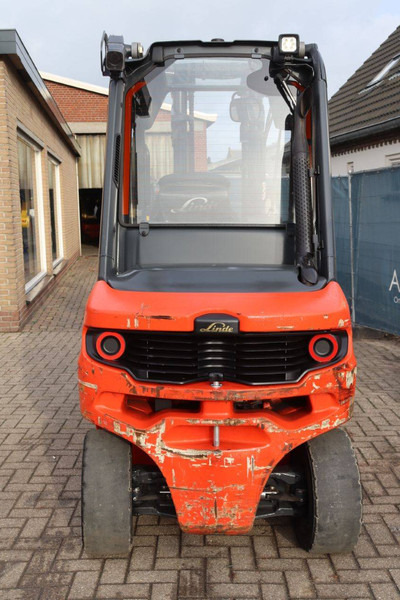 Linde H35D-01 - Diesel forklift: picture 4 Linde H35D-01 - Diesel forklift: picture 4