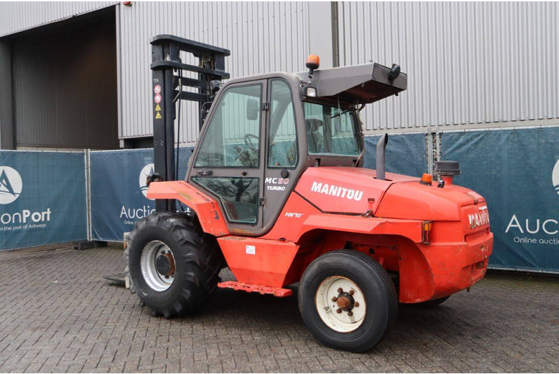 Manitou MC50T - Rough terrain forklift: picture 3 Manitou MC50T - Rough terrain forklift: picture 3