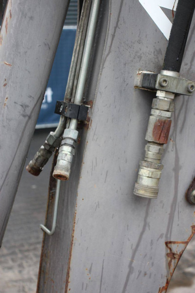 Wheel excavator Mecalac 12 MX: picture 16