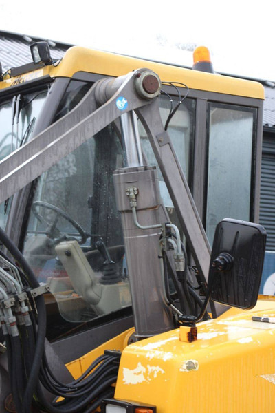 Wheel excavator Mecalac 12 MX: picture 13