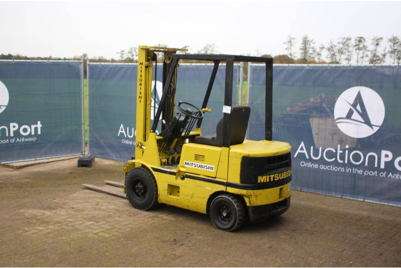 Mitsubishi FD15 - Diesel forklift: picture 3 Mitsubishi FD15 - Diesel forklift: picture 3