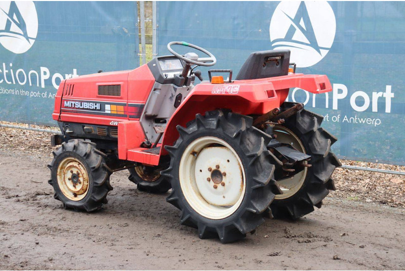 Mitsubishi MT16 - Farm tractor: picture 3 Mitsubishi MT16 - Farm tractor: picture 3