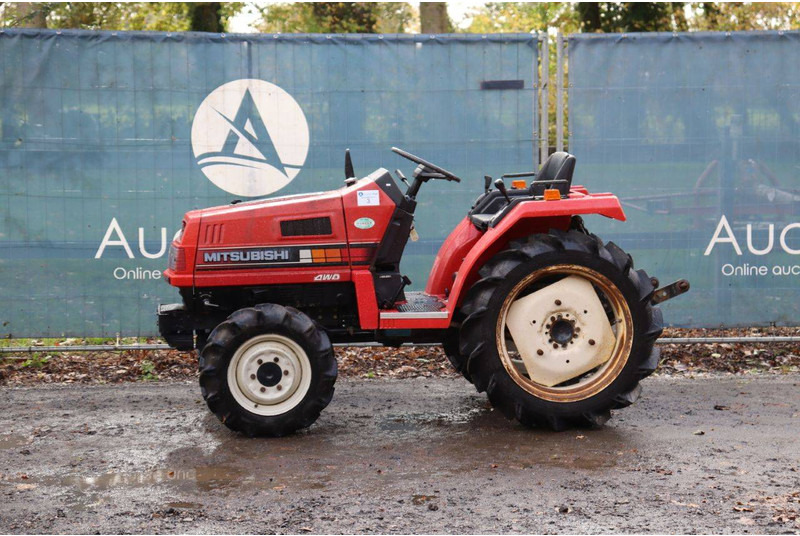 Mitsubishi MT20D - Farm tractor: picture 1 Mitsubishi MT20D - Farm tractor: picture 1