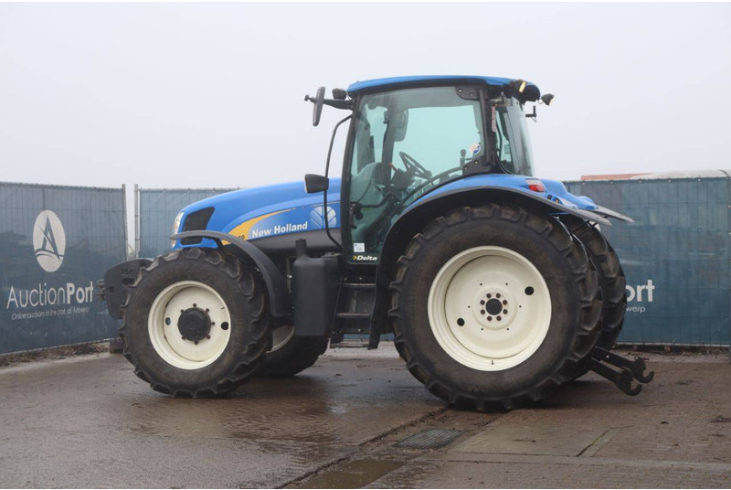 New Holland T6030 - Farm tractor: picture 3 New Holland T6030 - Farm tractor: picture 3