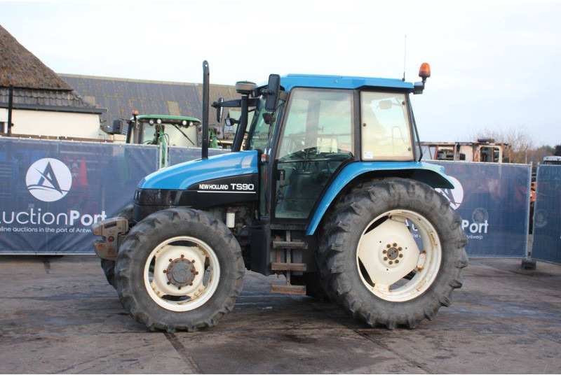 New Holland TS90 - Farm tractor: picture 1 New Holland TS90 - Farm tractor: picture 1