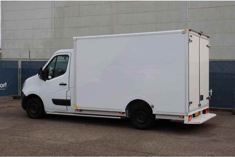 Nissan NV400 - Refrigerated delivery van: picture 4 Nissan NV400 - Refrigerated delivery van: picture 4
