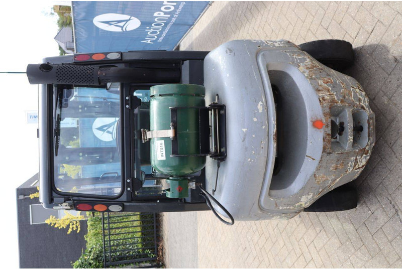 Nissan UD02A25PQ - LPG forklift: picture 5 Nissan UD02A25PQ - LPG forklift: picture 5