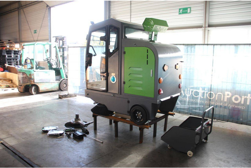 Onbekend D19 - Road sweeper: picture 3 Onbekend D19 - Road sweeper: picture 3