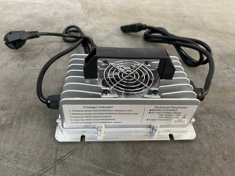 New Road sweeper Onbekend SW80: picture 17