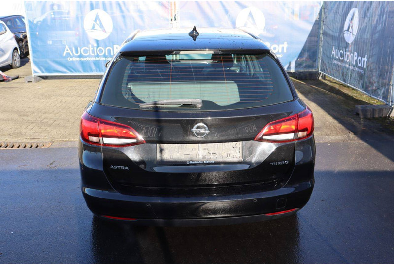 Sedan Opel Astra: picture 6