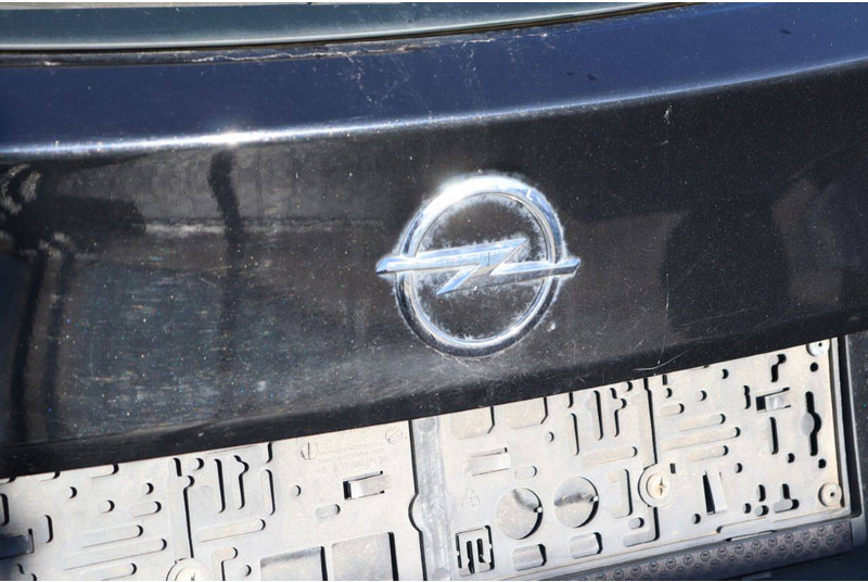 Sedan Opel Astra: picture 18