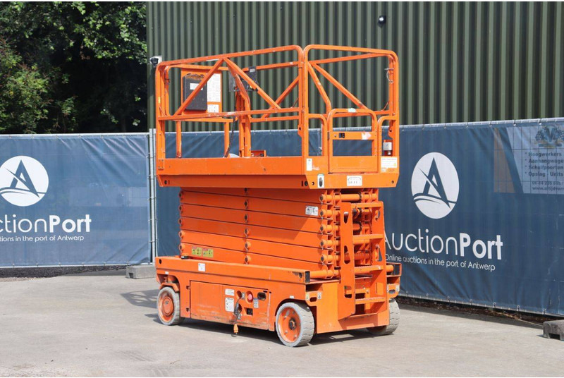 PB PB S140-12EC - Scissor lift: picture 4 PB PB S140-12EC - Scissor lift: picture 4